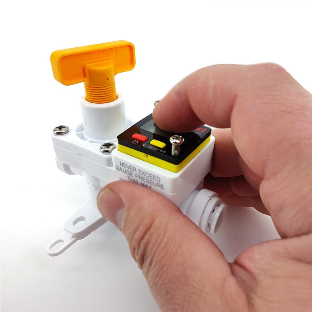 Digital Illuminated Mini Gauge 0-90psi (0-6.2bar) for Integrated Blowtie and In-line regulators - Image 6